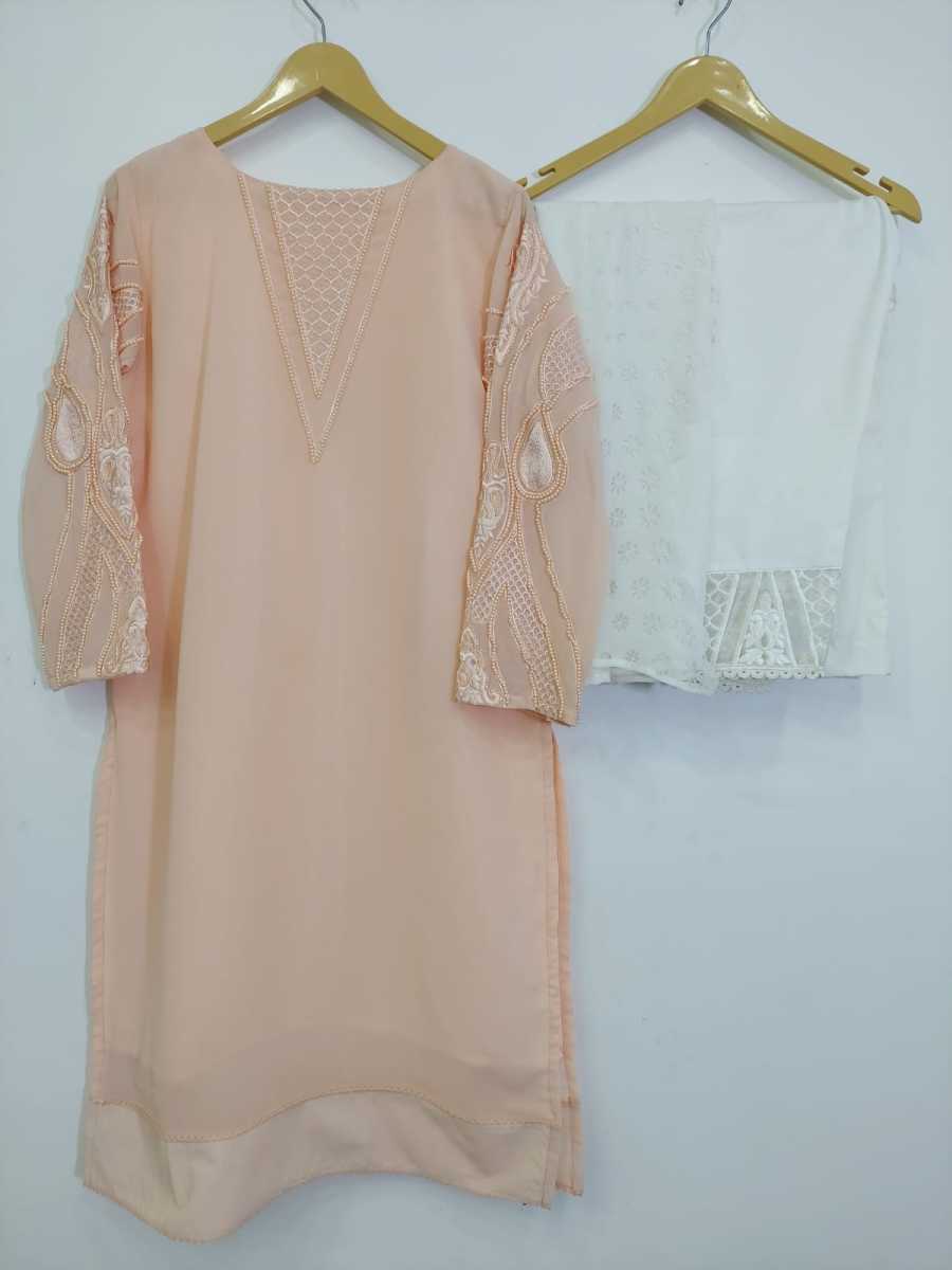 SAFA-FASHION-FAB-D.NO-995-PAKISTANI-TUNIC-WITH-CIGARETTE-PANTS-AT-WHOLESALE-2