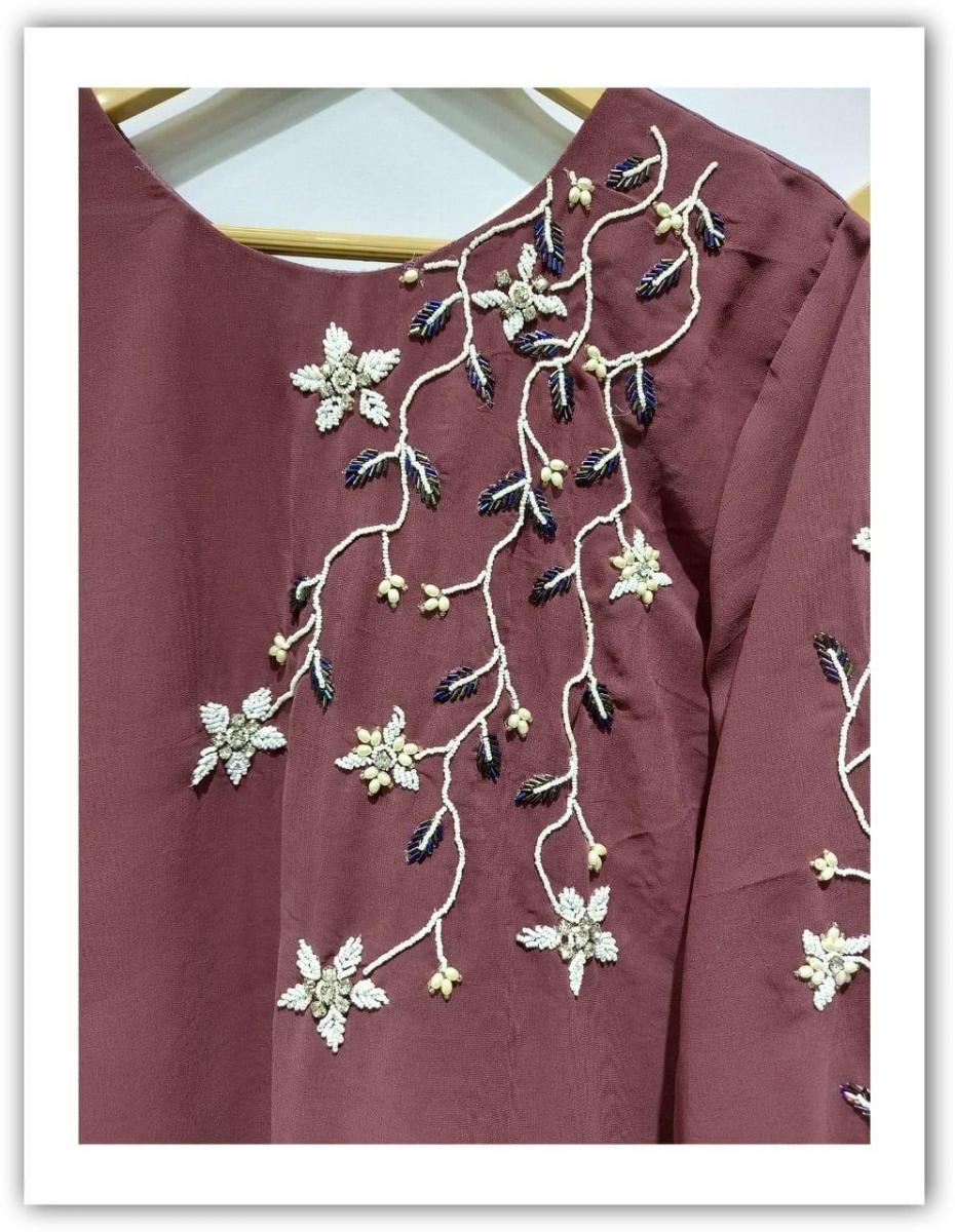 SAFA-FASHION-FAB-SF-976-PAKISTANI-DESIGNER-TUNICS-WITH-CIGARETTE-PANTS-WHOLESALER-4