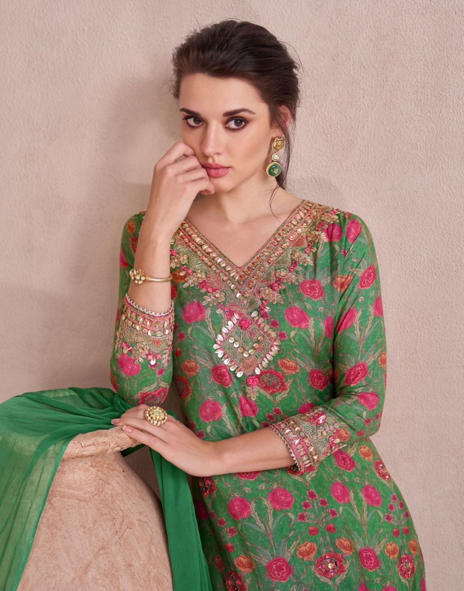 SAYURI-DESIGNER-DAHLEEZ-FANCY-PURE-MUSLIN-SUIT-WHOLESALER-IN-SURAT-14