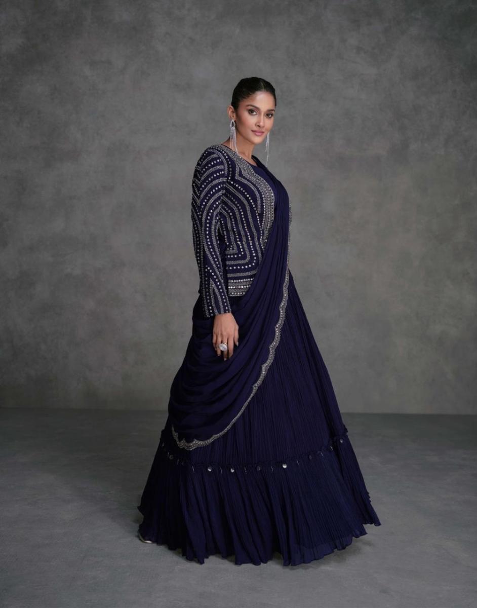 SAYURI-DESIGNER-JUGNI-ORGANZA-SILK-SUIT-WHOLESALER-IN-SURAT-5