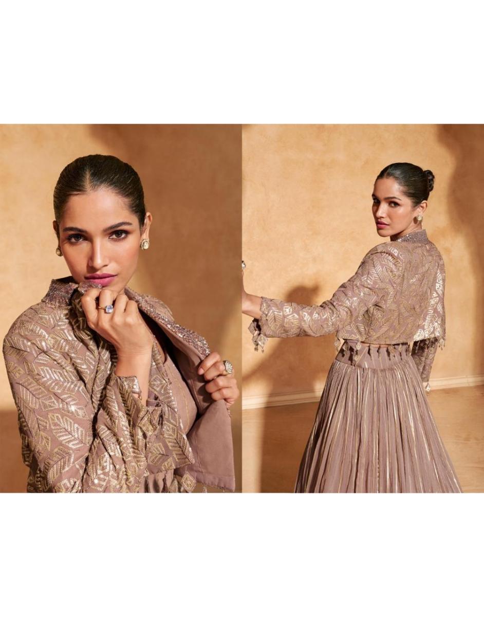 SAYURI-DESIGNER-RAAS-CHINON-SILK-FANCY-SUITS-DISTRIBUTOR-IN-SURAT-4