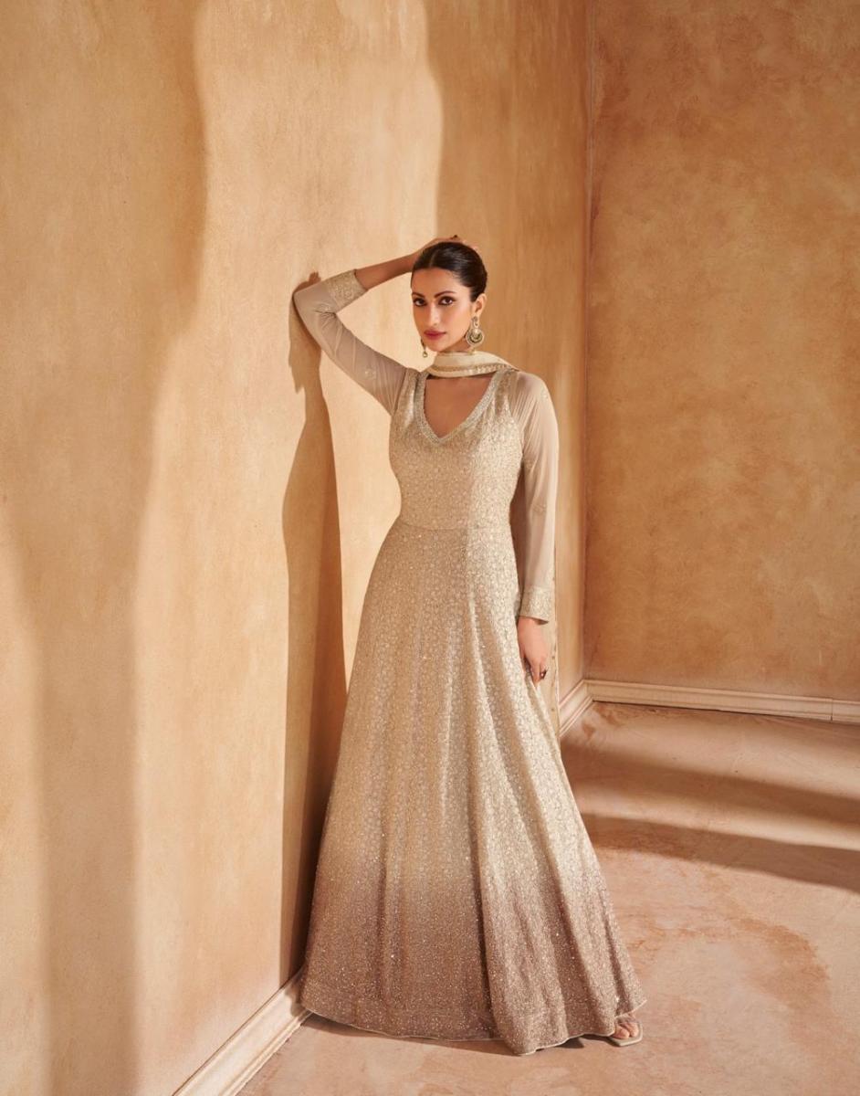 SAYURI-DESIGNER-SAHIRA-GEORGETTE-FANCY-SUITS-SUPPLIER-IN-SURAT-5