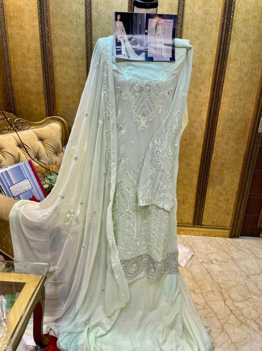 SERENE-REIGN-PAKISTANI-SUITS-LATEST-COLLECTION-10