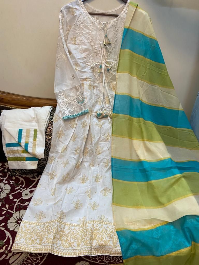 SHRADDHA-DESIGNER-MARIA-B-LAWN-VOL-2-601-602-IN-SINGLES-5