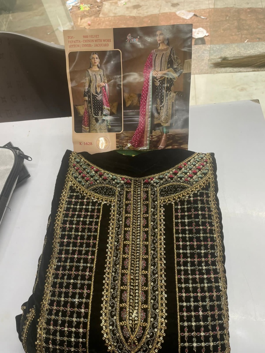SHREE-FABS-K-1628-PAKISTANI-VELVET-PAKISTANI-SUITS-1