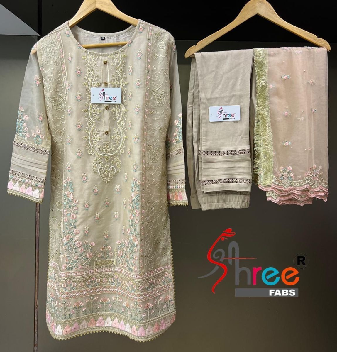 SHREE-FABS-R-1003-PAKISTANI-KURTI-PANT-WITH-DUPATTA-WHOLESALER-4