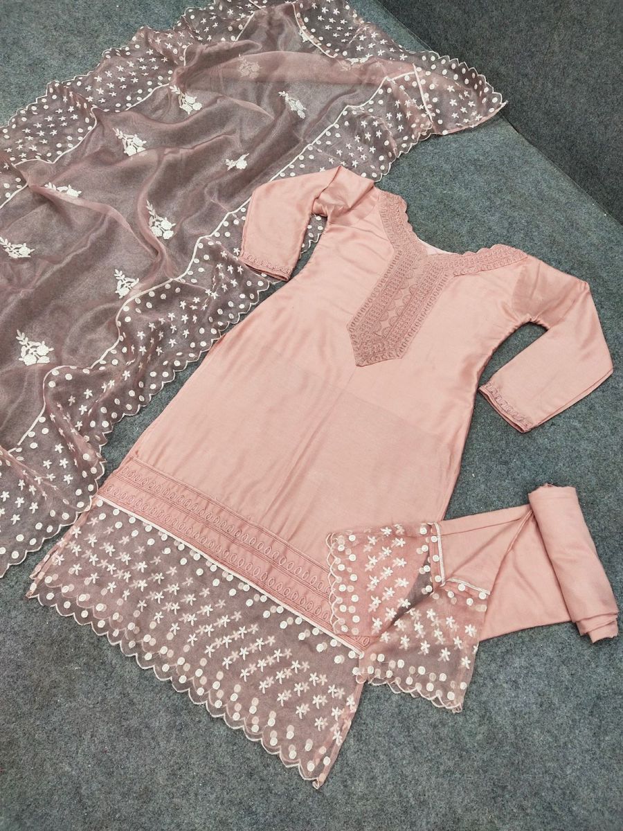 SHREE-HARI-NSR-600-D-DESIGNER-SUITS-WHOLESALE-2