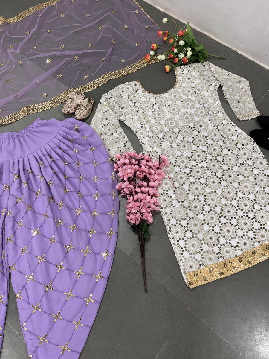 SHREE-HARI-NSR-728-DESIGNER-TOP-DHOTI-IN-INDIA-4