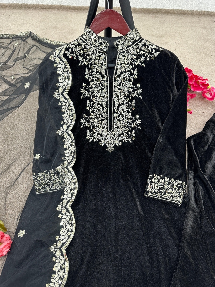 SHREE-HARI-NSR-778-DESIGNER-VELVET-SUITS-3
