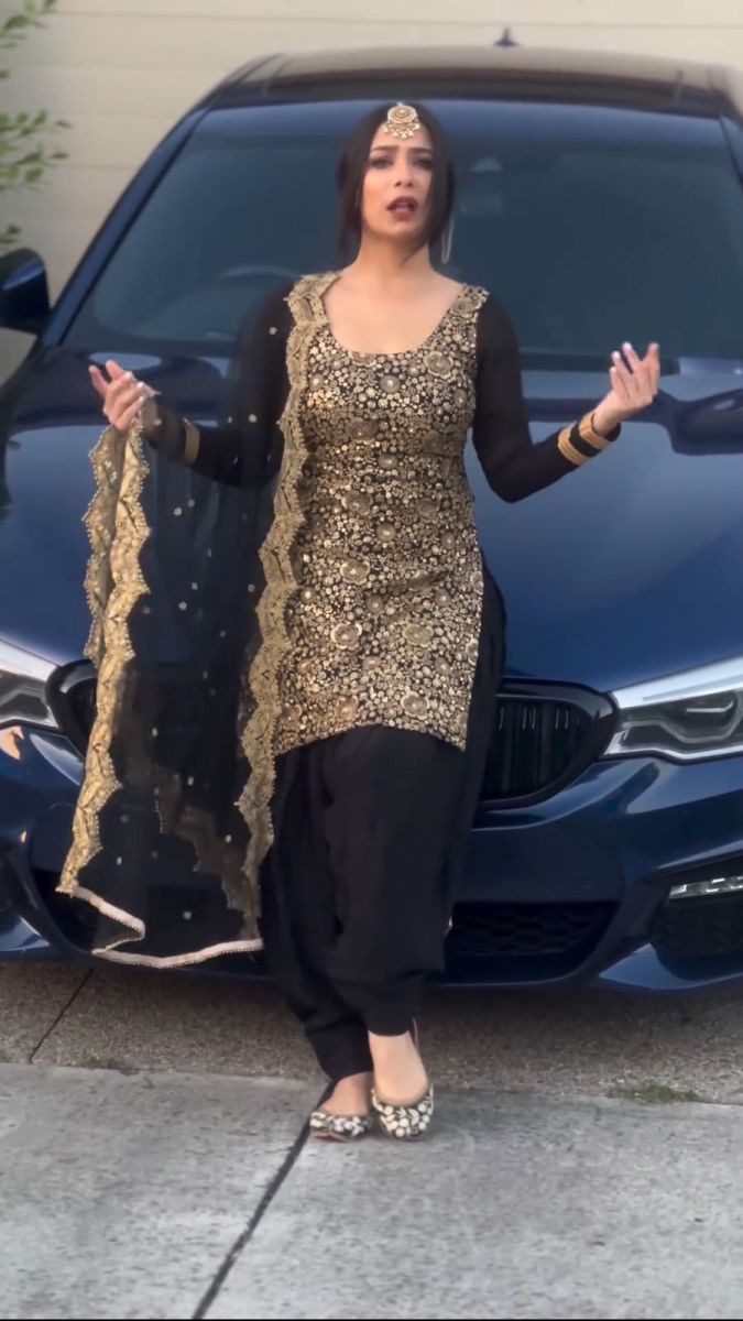 SHREE-HARI-NSR-790-DESIGNER-TOP-PATIALA-2