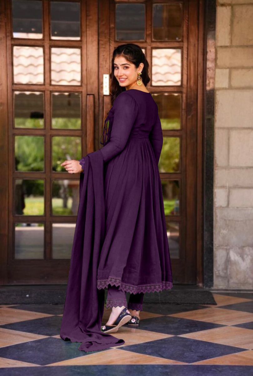 SHREE-HARI-SRK-5012-A-DESIGNER-GOWN-WHOLESALE-2