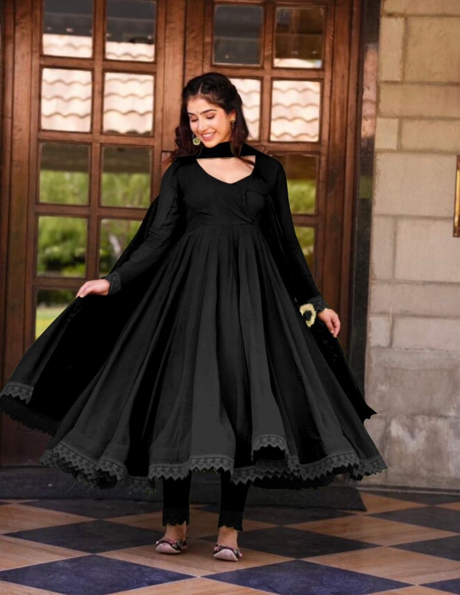 SHREE-HARI-SRK-5012-D-DESIGNER-GOWN-WHOLESALE-1