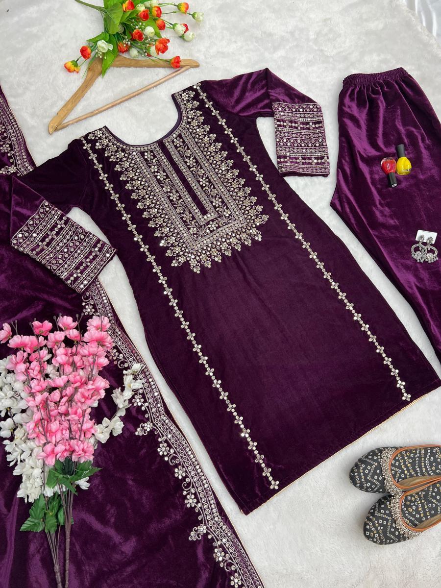 SHREE-HARI-SRK-5017-B-DESIGNER-VELVET-SUITS-3