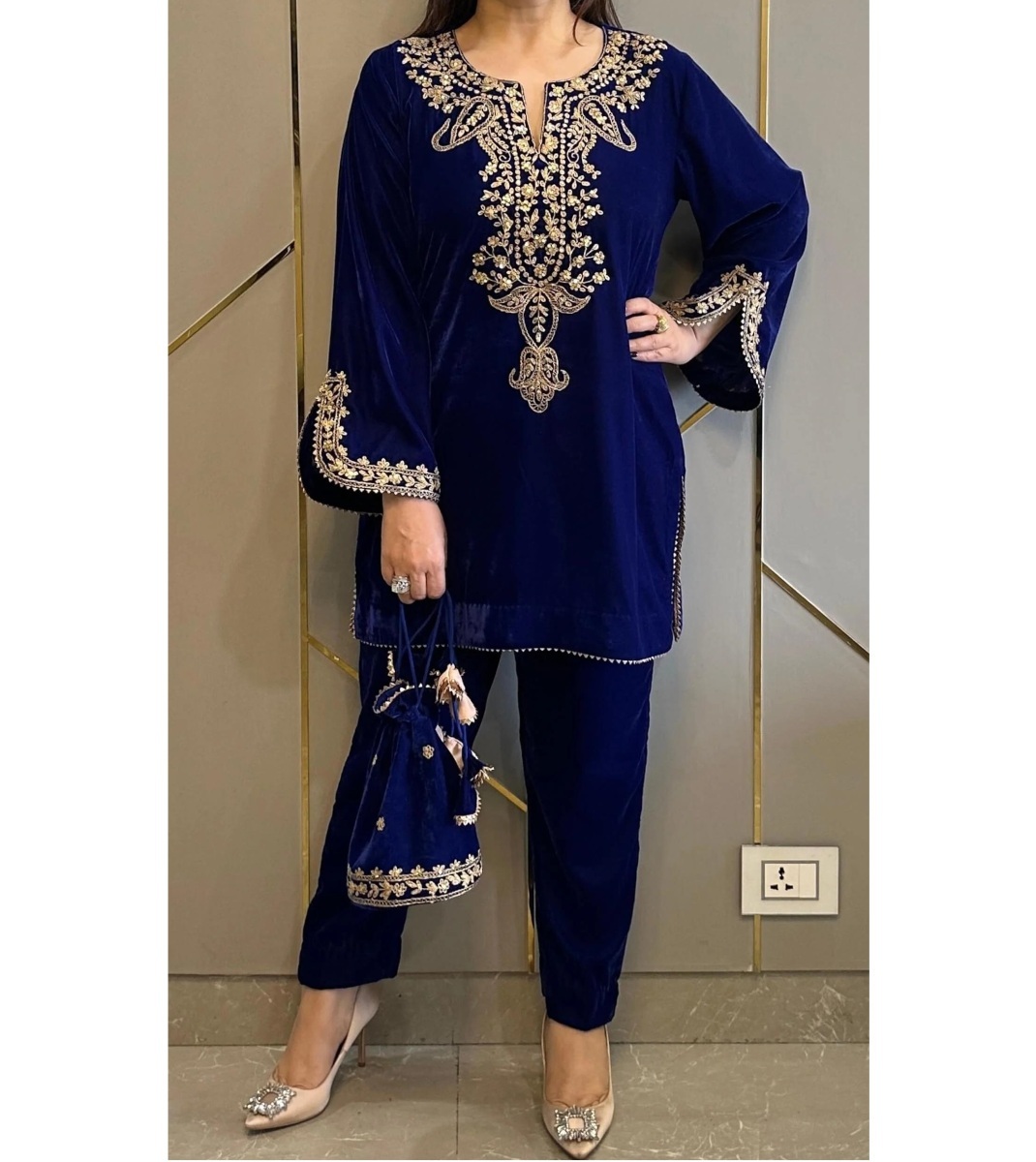 SHREE-HARI-SRK-5104-D-DESIGNER-VELVET-COLLECTION-1