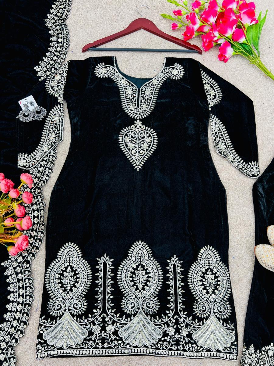 SHREE-HARI-SRK-5110-DESIGNER-VELVET-SUITS-3