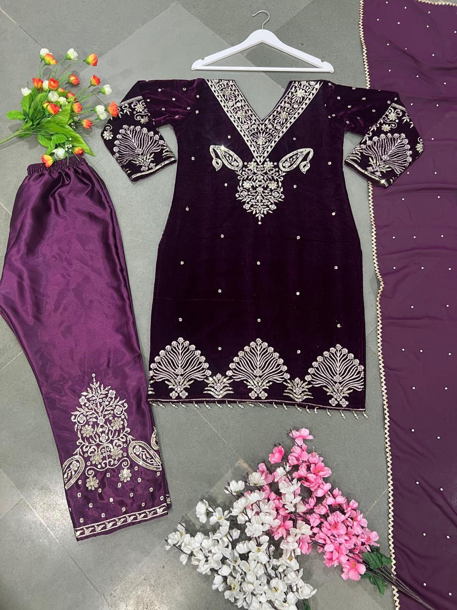 SHREE-HARI-SRK-5113-DESIGNER-VELVET-SUITS-2