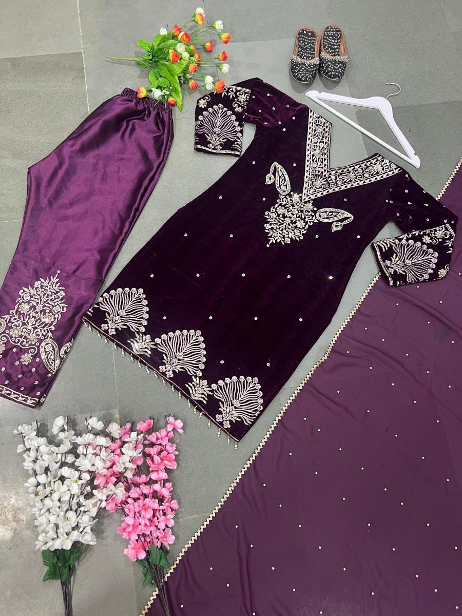 SHREE-HARI-SRK-5113-DESIGNER-VELVET-SUITS-3