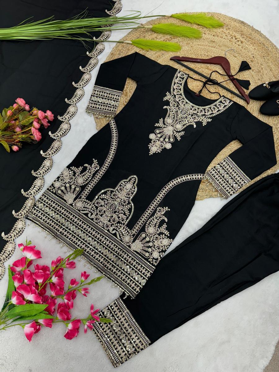 SHREE-HARI-SRK-5149-A-DESIGNER-SUITS-WHOLESALE-3