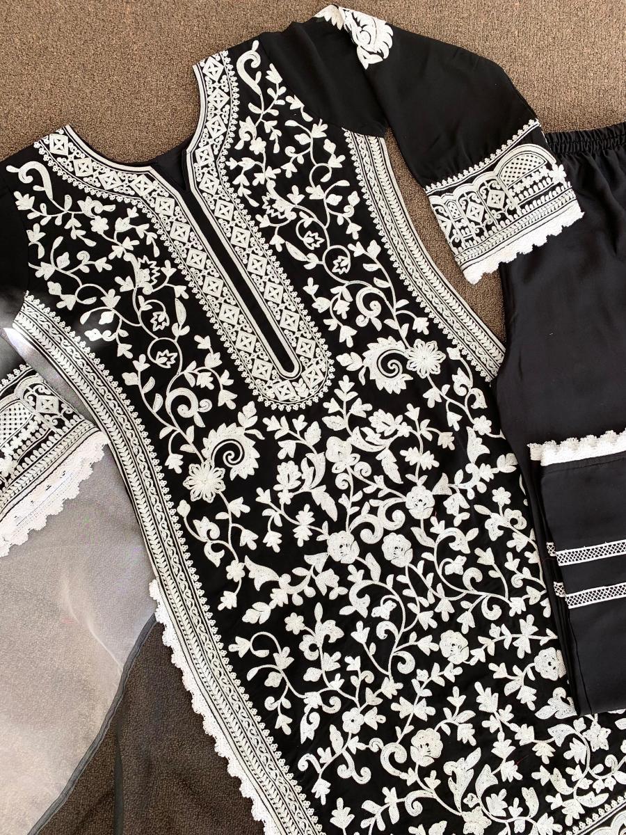 SHREE-HARI-SSR-439-DESIGNER-SUITS-WHOLESALE-5