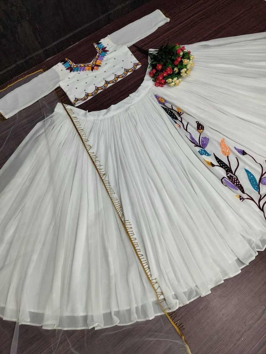 SHREE-TEXTILE-ST-26-DESIGNER-LEHENGA-CHOLI-4