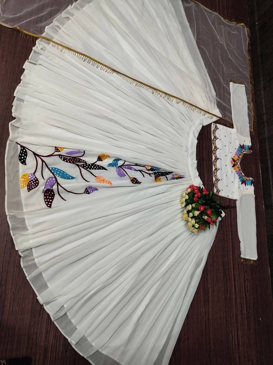 SHREE-TEXTILE-ST-26-DESIGNER-LEHENGA-CHOLI-5