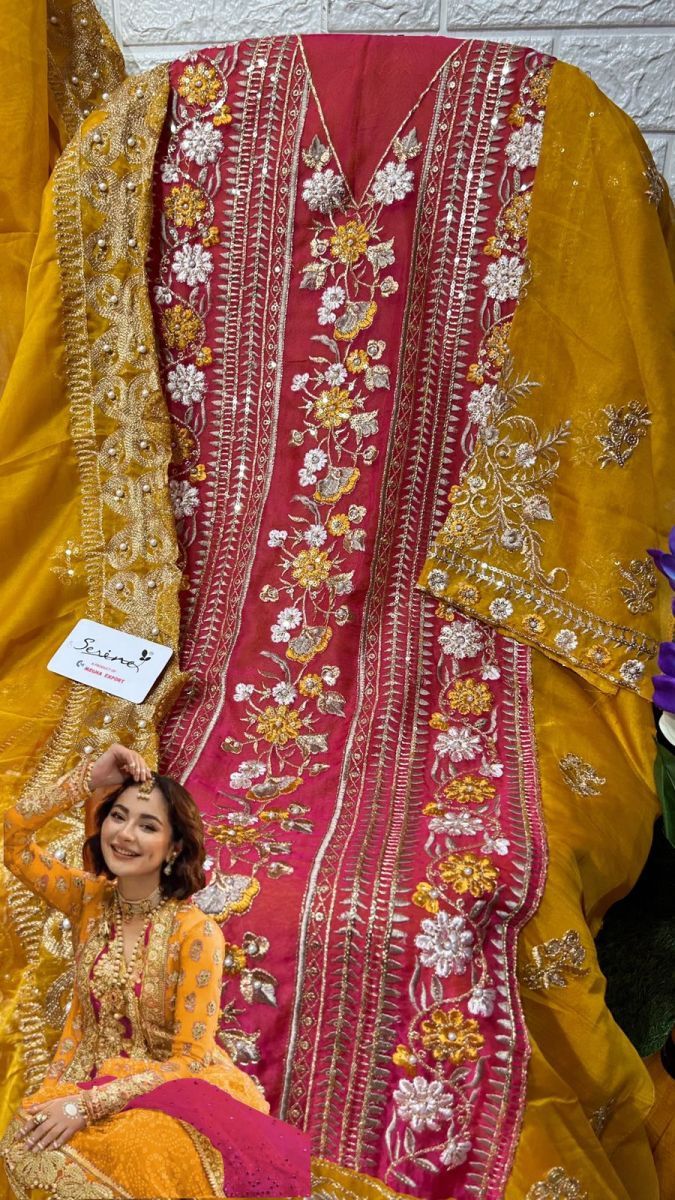 SIMRA-17-B-PAKISTANI-SUITS-MANUFACTURER-3