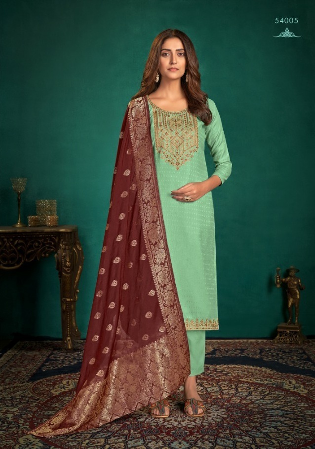 SKT-AMORINA-PURE-PASHMINA-WINTER-SUITS-CATALOG-AT-WHOLESALE-RATE-8