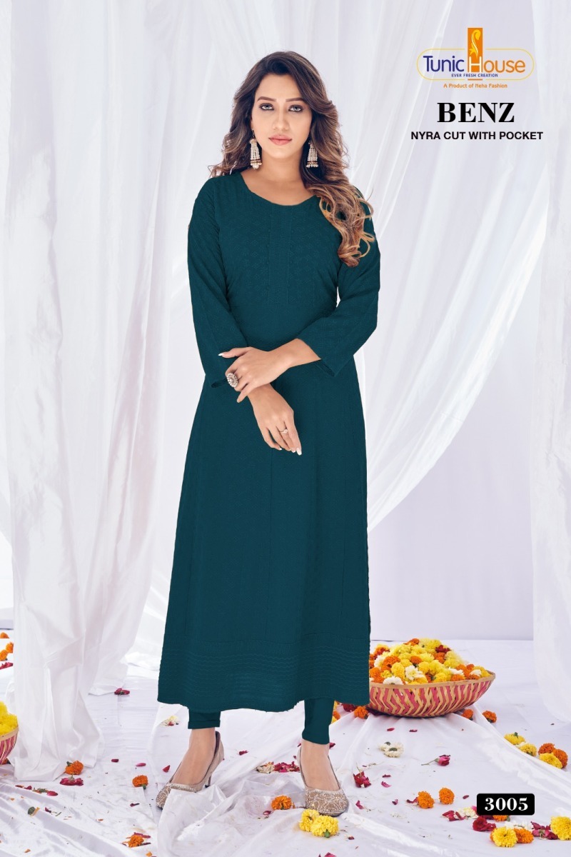 TUNIC-HOUSE-BENZ-CHIKANKARI-NYRA-CUT-LONG-KURTIS-COMBO-SET-4