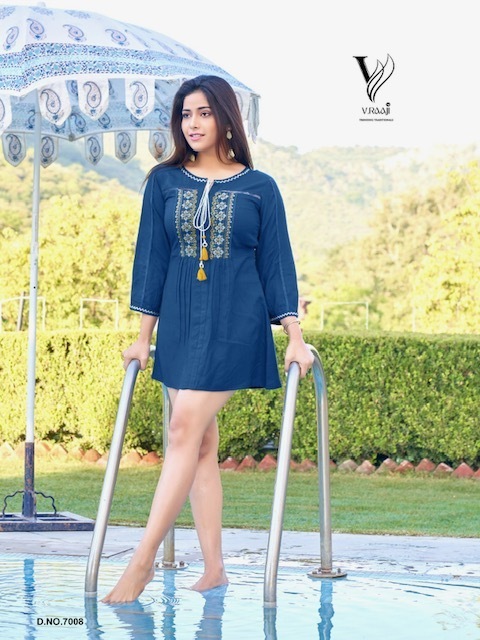V-RAAJI-BOLD-SHORT-READYMADE-KURTIS-WHOLESALER-IN-SURAT-10