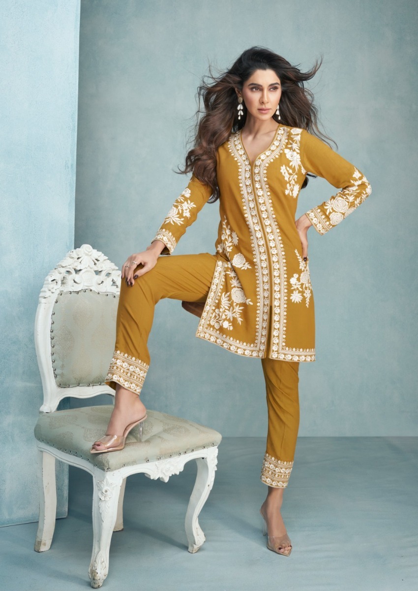 VAMIKA-LAKHNAVI-VOL-4-READYMADE-REYON-KURTIS-12