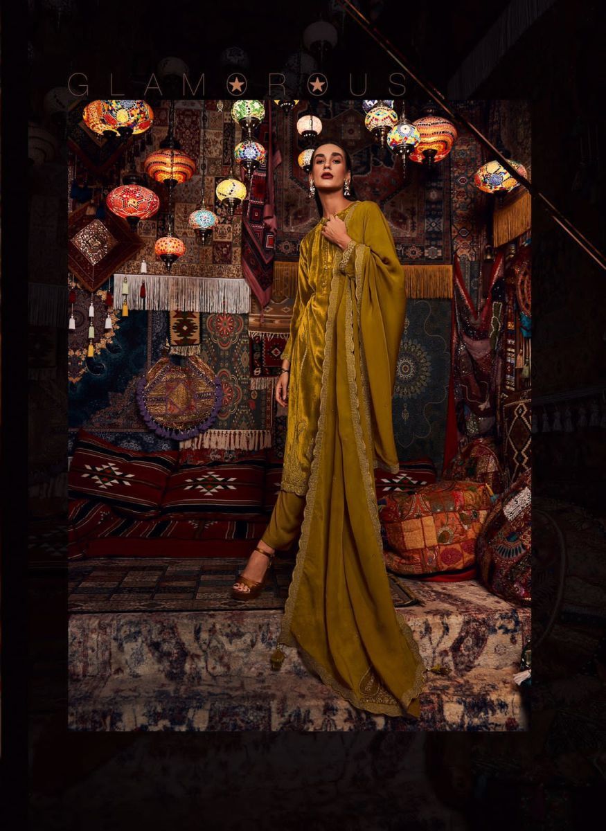 VARSHA-AASHIYAN-VELVET-EMBROIDERY-WINTER-SUITS-WHOLESALE-17