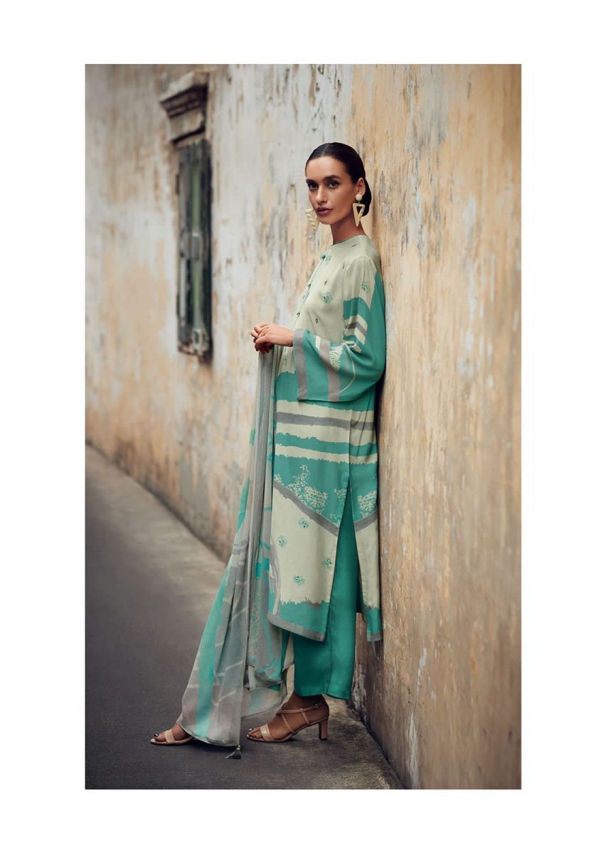VARSHA-EHRUM-NUSHRAT-MUSLIN-DIGITAL-PRINTED-SUITS-AT-SURAT-17