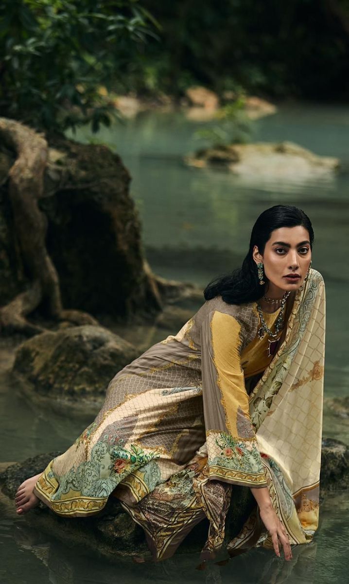 VARSHA-MEHTAAB-LUXURY-LAWN-DIGITALLY-PRINTED-SUITS-CATALOGUE-16