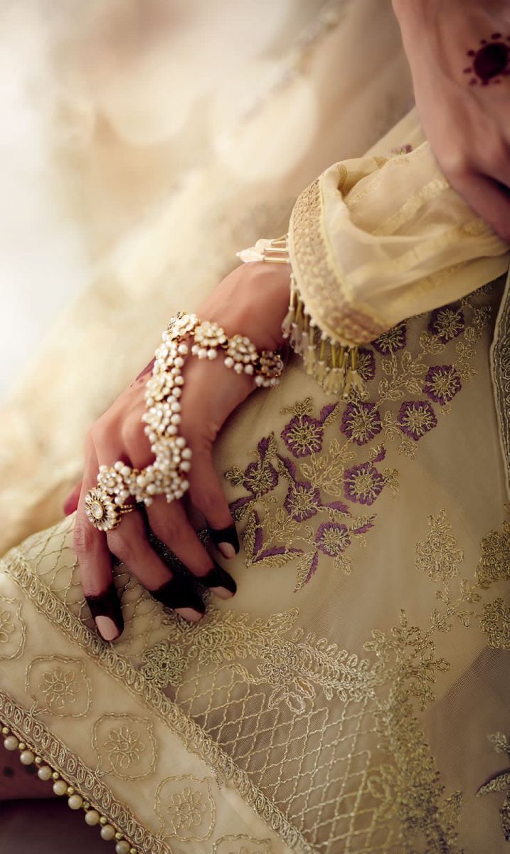 VARSHA-SHEHNAAZ-WEDDING-HEAVY-GEORGETTE-SUITS-WHOLESALE-21