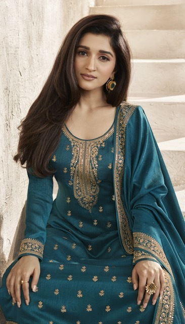 VINAY-KASEESH-AANCHAL-EMBROIDERY-SUITS-3