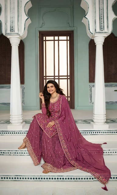 VINAY-KULEESH-AVANTI-EMBROIDERY-SALWAR-KAMEEZ-WHOLESALER-IN-SURAT-3