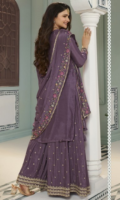 VINAY-KULEESH-AVANTI-EMBROIDERY-SALWAR-KAMEEZ-WHOLESALER-IN-SURAT-5