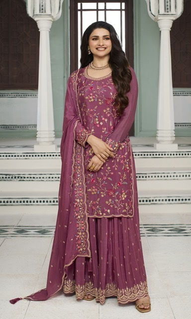 VINAY-KULEESH-AVANTI-EMBROIDERY-SALWAR-KAMEEZ-WHOLESALER-IN-SURAT-7
