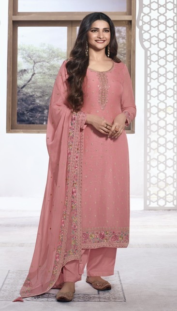 VINAY-KULEESH-NEERA-PRACHI-DESAI-SALWAR-SUITS-WHOLESALER-9