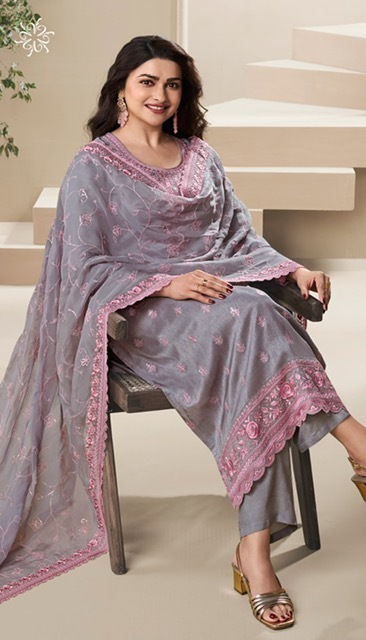 VINAY-KULEESH-NUTAN-DOLA-SILK-SALWAR-KAMEEZ-DISTRIBUTOR-IN-SURAT-12