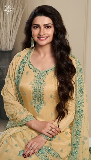 VINAY-KULEESH-NUTAN-DOLA-SILK-SALWAR-KAMEEZ-DISTRIBUTOR-IN-SURAT-8