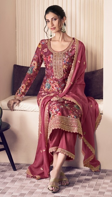 VINAY-KULEESH-PAHAL-3-CHINON-SALWAR-SUIT-SUPPLIER-1