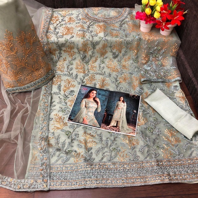 VIPUL-D.NO-4633-DESIGNER-PLAZZO-SUITS-AT-WHOLESALE-8