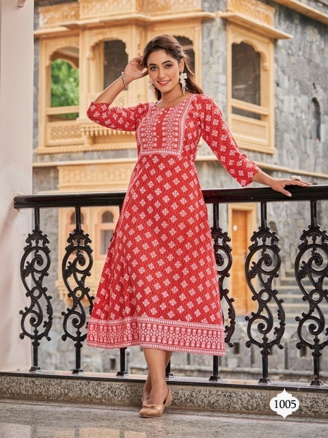 VIYAA-DESIGNER-LILLY-RAYON-PRINT-GOWNS-ONLINE-SUPPLIER-SURAT-6