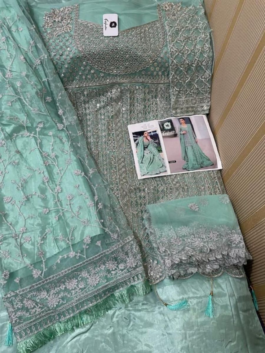 VS-FASHION-D.NO-133-PAKISTANI-NET-EMBROIDERED-SUITS-AT-WHOLESALE-9