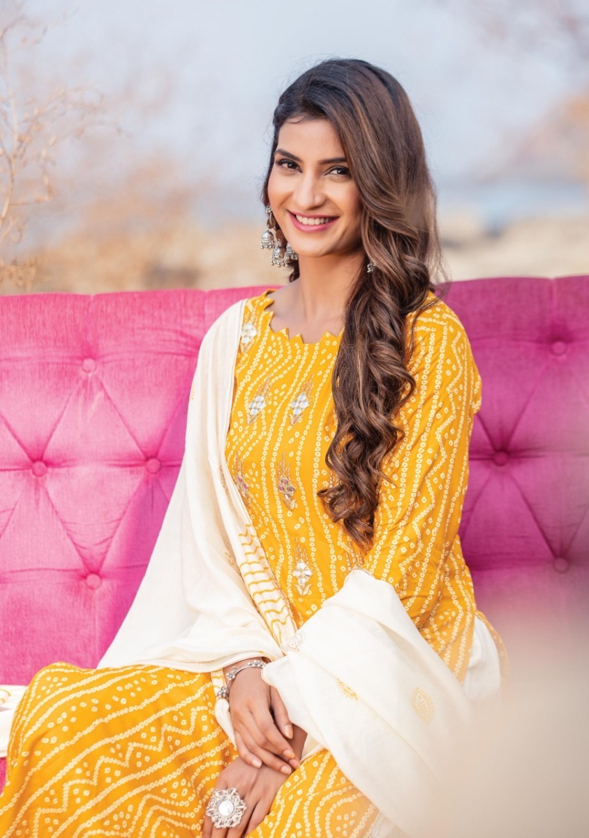 WANNA-MALHAR-DESIGNER-KURTI-WITH-SHARARA-LATEST-COLLECTION-2021-14