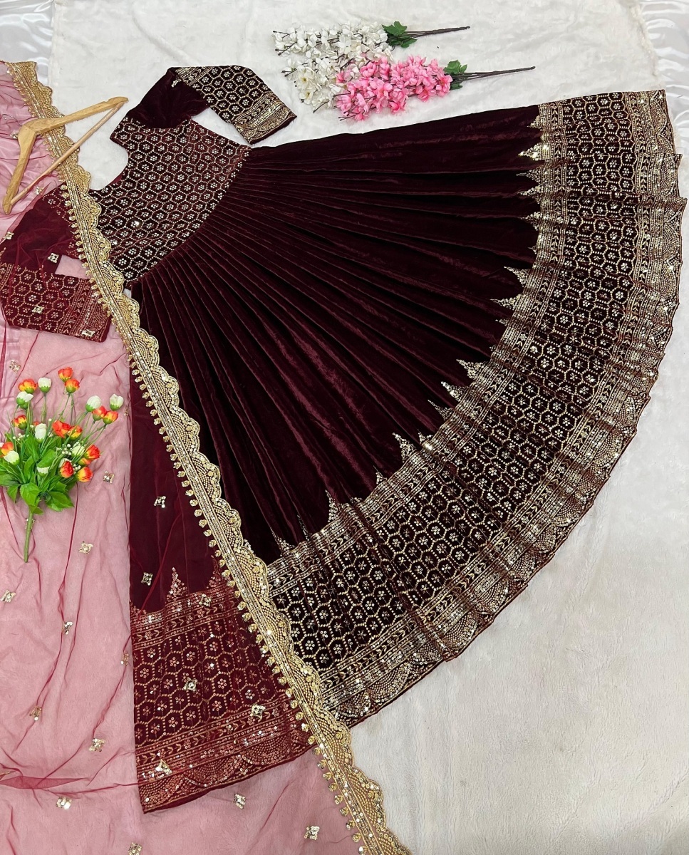 ZEEL-FASHION-ZF-340-B-DESIGNER-VELVET-GOWN-2