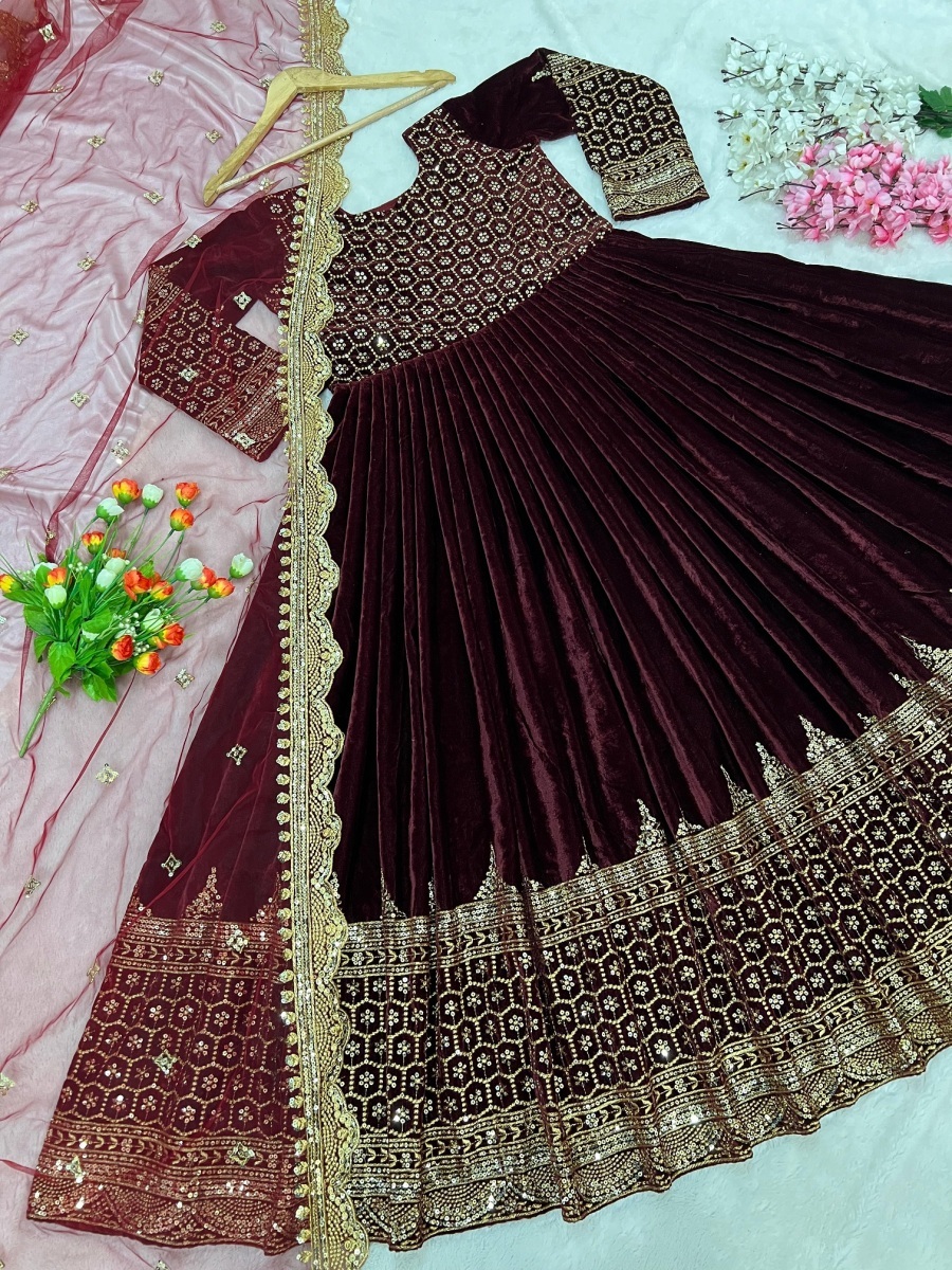 ZEEL-FASHION-ZF-340-B-DESIGNER-VELVET-GOWN-3