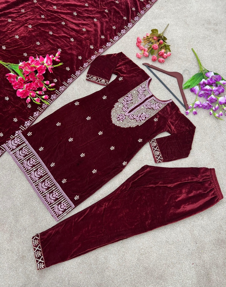 ZEEL-FASHION-ZF-343-B-DESIGNER-VELVET-SUITS-3