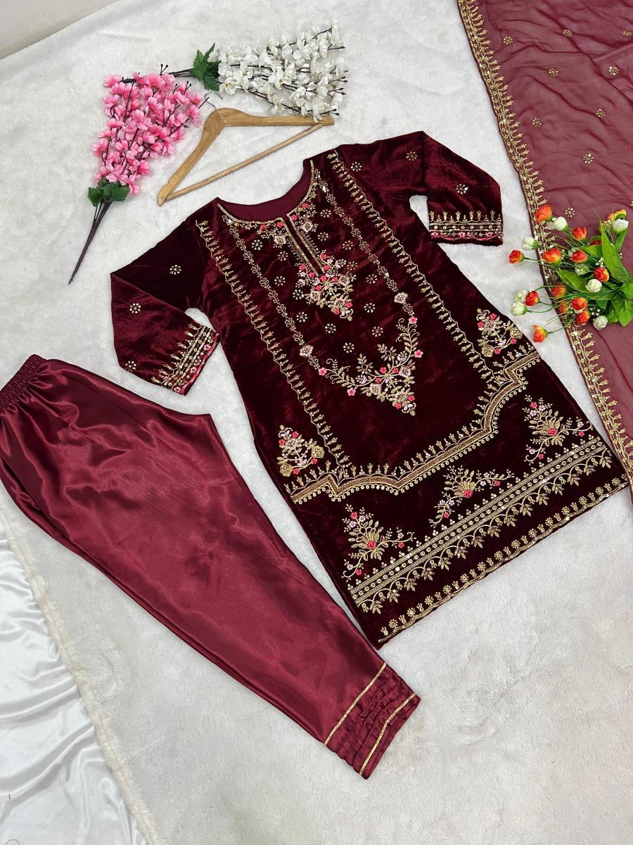 ZEEL-FASHION-ZF-345-B-DESIGNER-VELVET-SUITS-2
